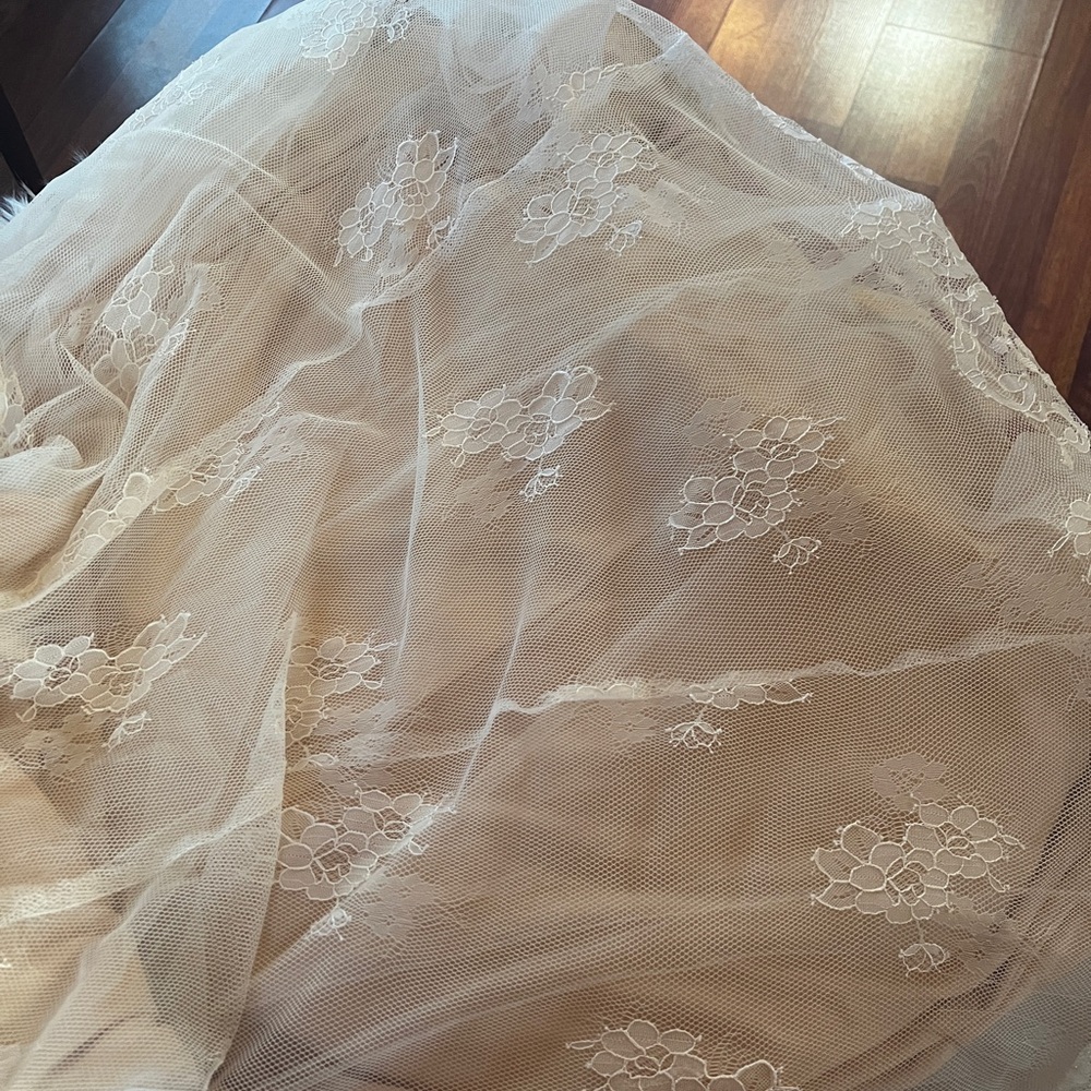 Rachel Allan Rhinestone Formal / Wedding Gown - Picture 14 of 17